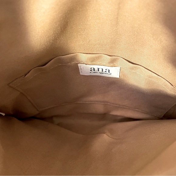 Natural Tan a.n.a. Woven Straw Purse Bag Clutch Convertible Strap - Picture 5 of 5